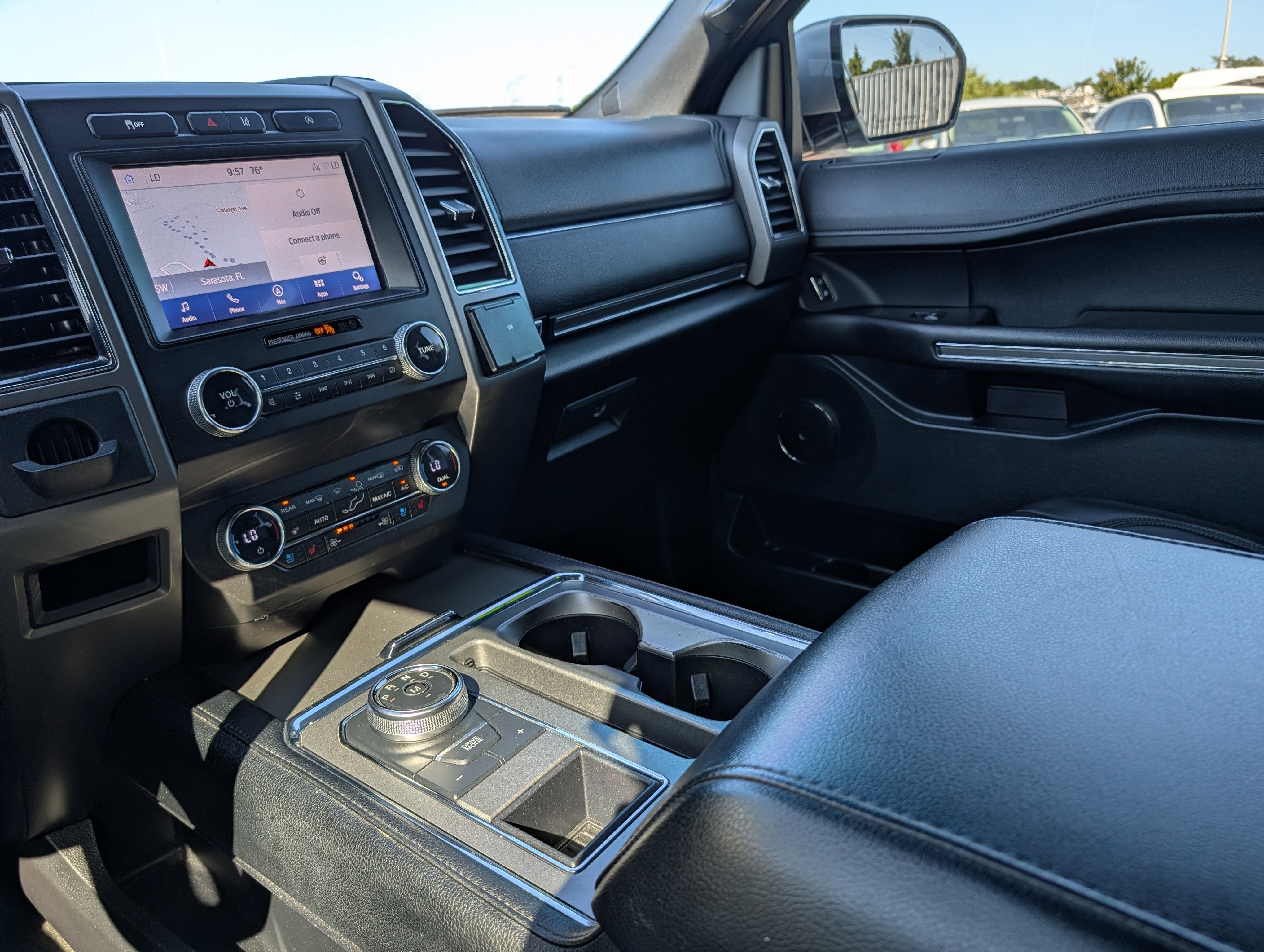 Used 2020 Ford Expedition XLT w/ Equipment Group 202A RWD image 35