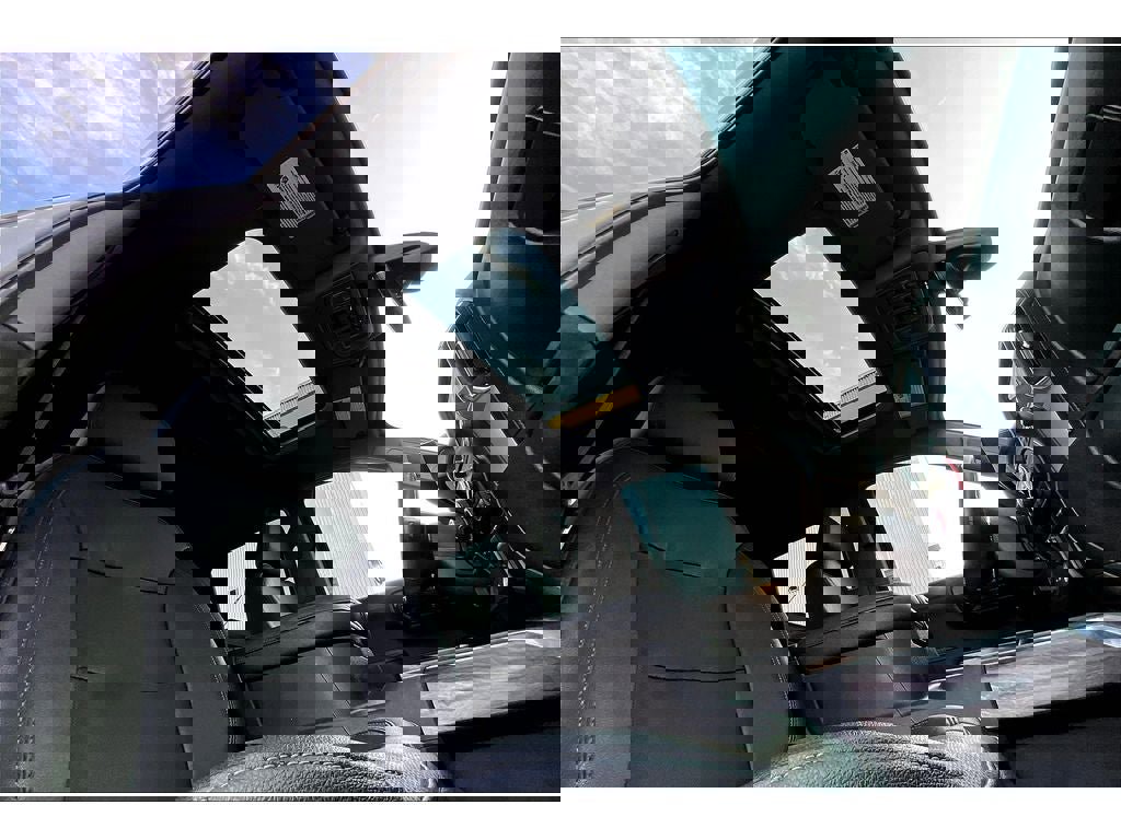 Used 2021 Chevrolet Silverado 1500 LTZ w/ LTZ Premium Package image 18