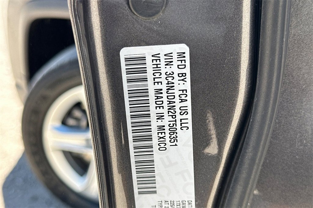 Used 2023 Jeep Compass Sport image 28