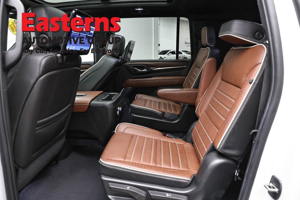 Used 2023 GMC Yukon XL Denali Ultimate w/ LPO, Floor Liner Package AWD/4WD image 25