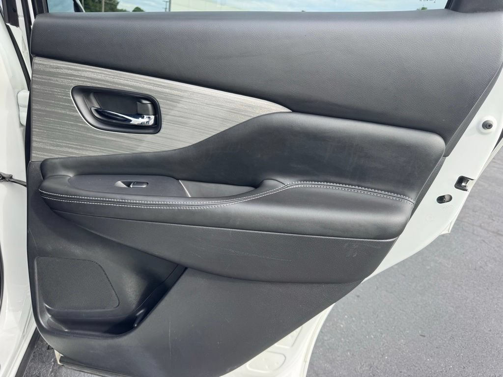 Used 2018 Nissan Murano Platinum w/ Cargo Package FWD image 27