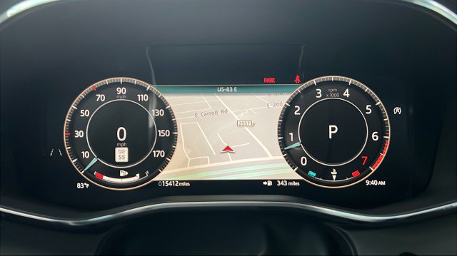 Used 2025 Jaguar F-PACE R-Dynamic S image 19