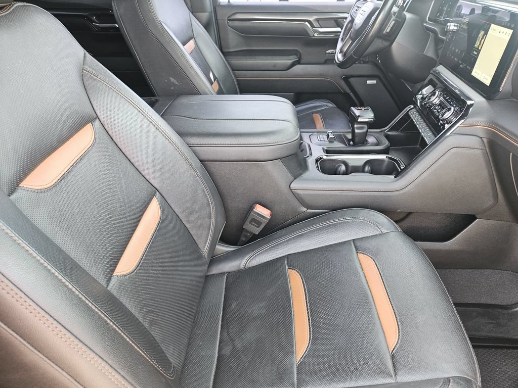 Used 2023 GMC Sierra 1500 AT4 AWD/4WD image 14