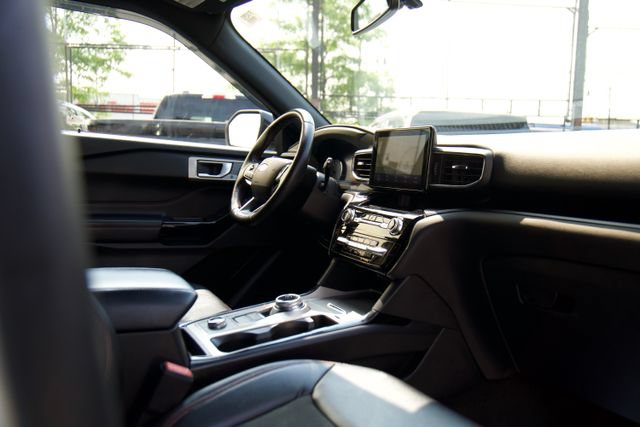 Certified 2022 Ford Explorer ST-Line AWD/4WD image 30