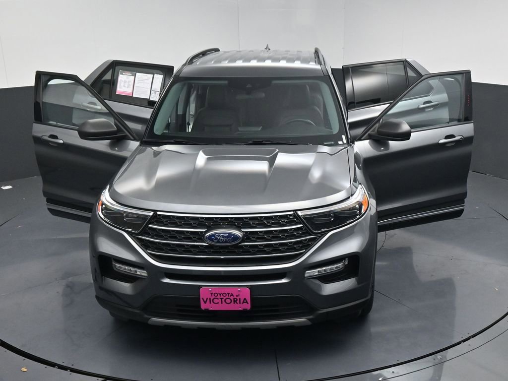 Used 2023 Ford Explorer XLT w/ Equipment Group 202A image 27