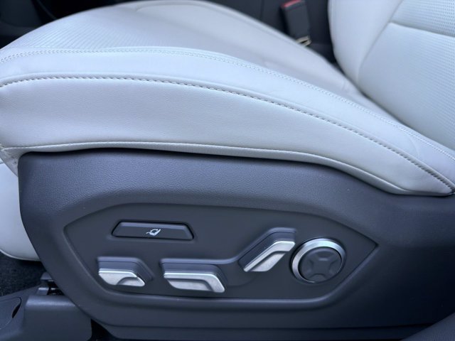 Used 2026 Hyundai Santa Fe Calligraphy FWD image 12