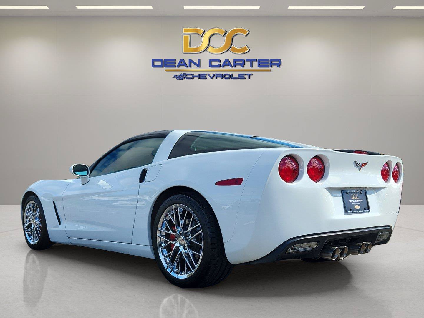 Used 2012 Chevrolet Corvette Coupe w/ 2LT Preferred Equipment Group RWD image 3