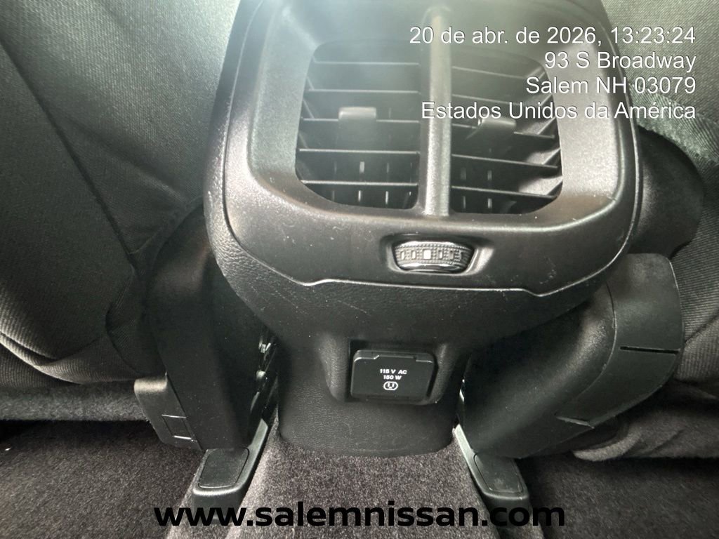 Used 2017 Jeep Cherokee Latitude w/ Cold Weather Group image 14