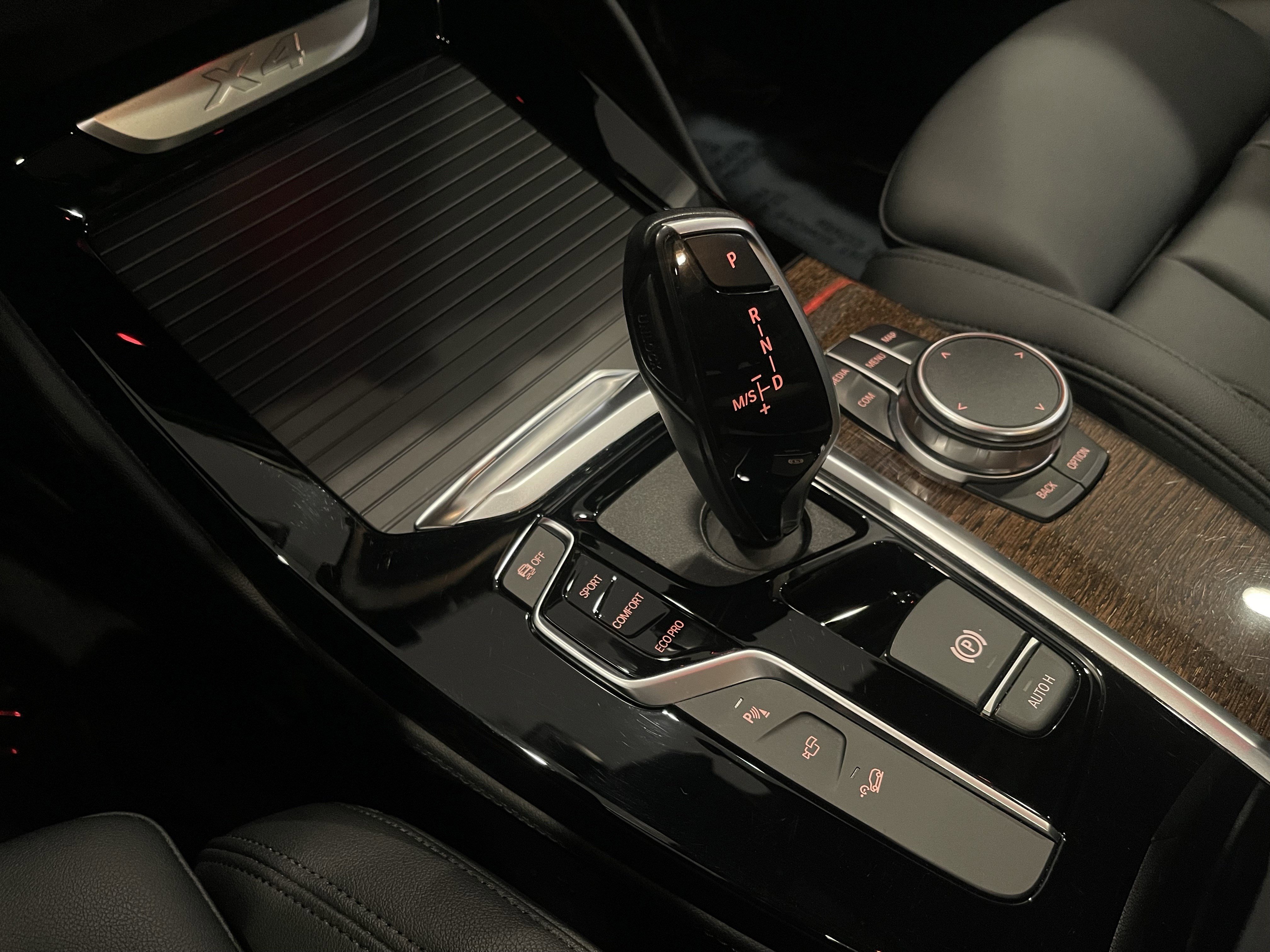 Used 2020 BMW X4 xDrive30i w/ Convenience Package image 18