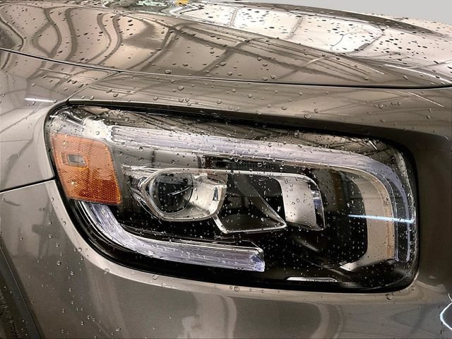 Used 2023 Mercedes-Benz GLB 250 4MATIC image 27