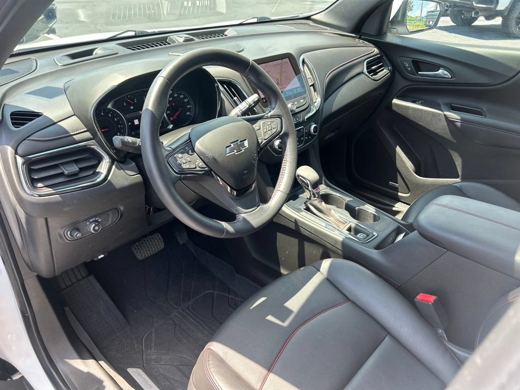 Certified 2022 Chevrolet Equinox RS w/ RS Leather Package FWD image 23