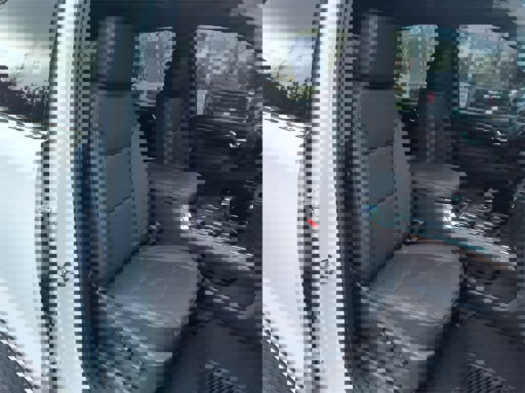 Used 2025 GMC Sierra 1500 SLT w/ SLT Premium Plus Package image 25