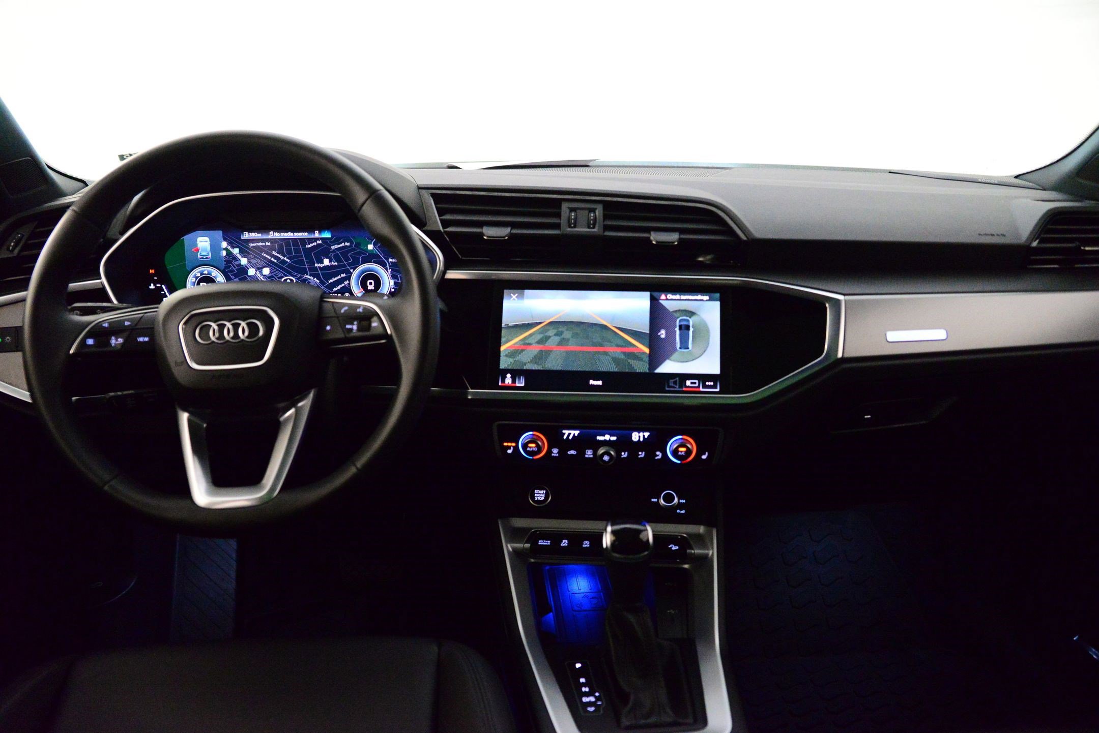 Certified 2025 Audi Q3 2.0T Premium Plus w/ Premium Plus Package image 14