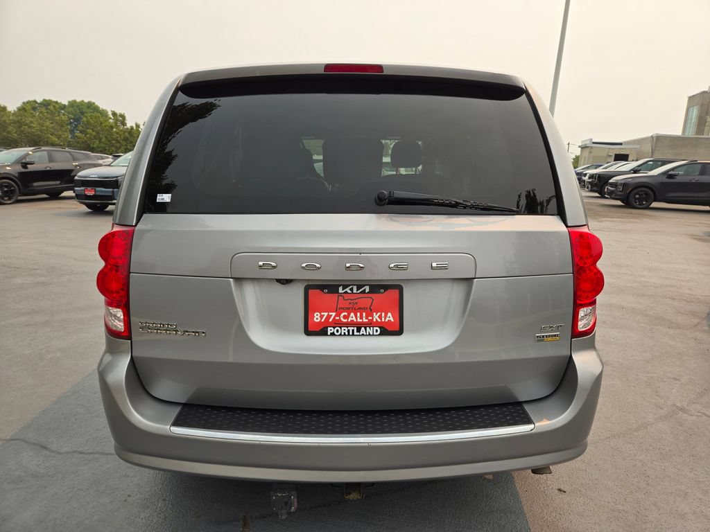 Used 2019 Dodge Grand Caravan SXT FWD image 4