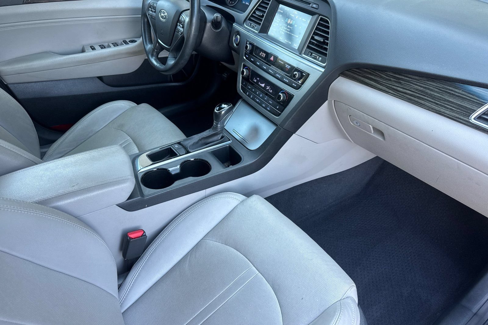 Used 2016 Hyundai Sonata Limited FWD image 19