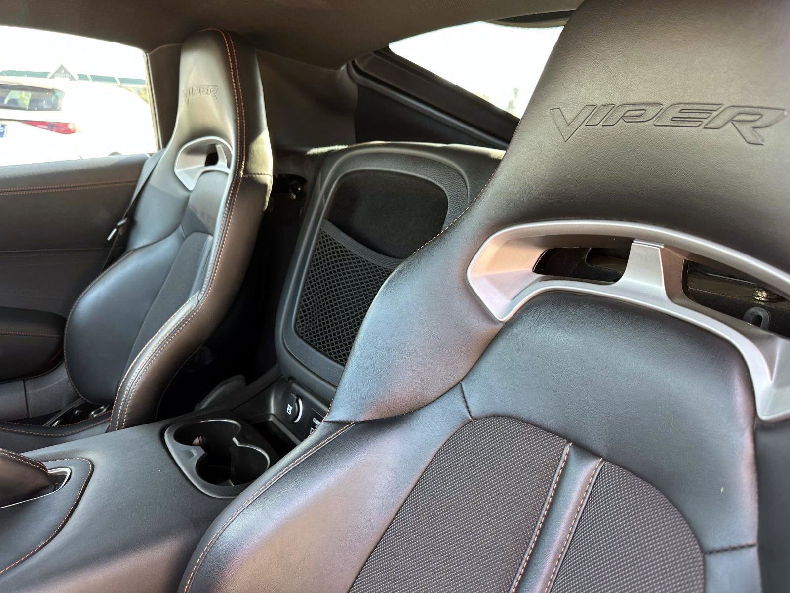 Used 2014 SRT Viper SRT-10 image 18