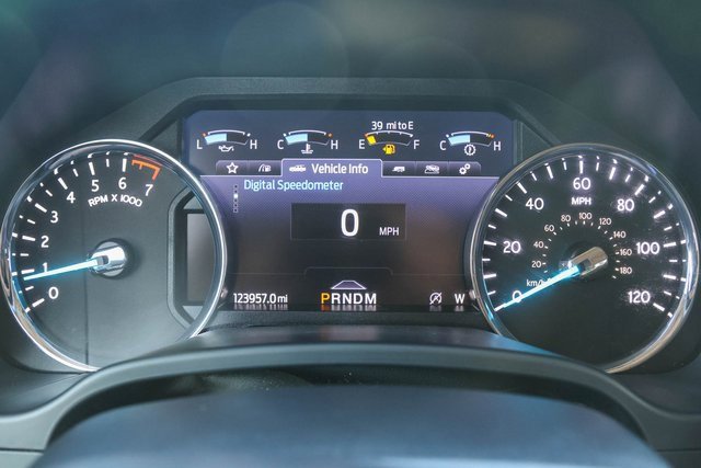 Used 2021 Ford Expedition Platinum image 39