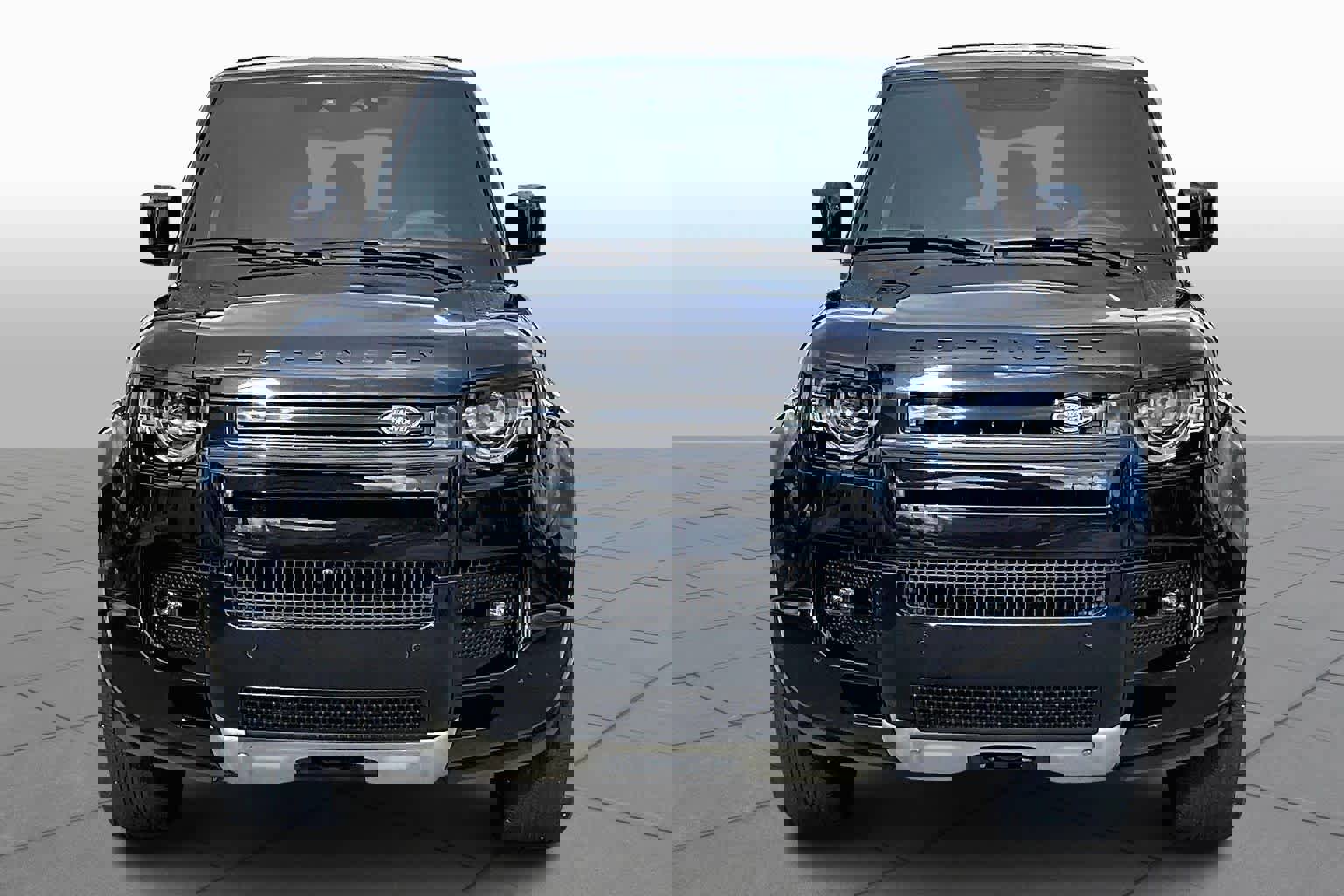 Used 2023 Land Rover Defender 90 V8 image 3