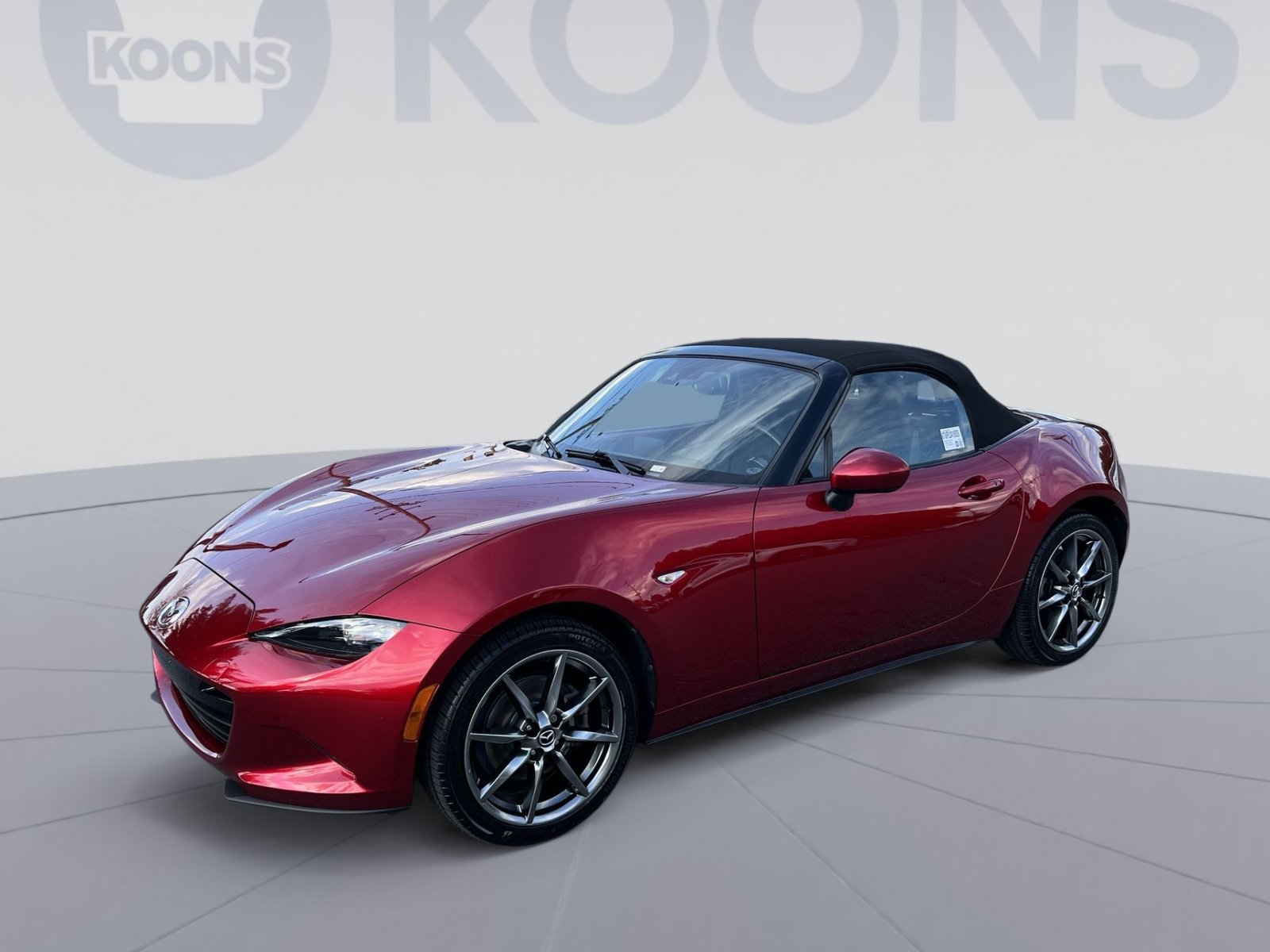 Used 2020 MAZDA MX-5 Miata Grand Touring RWD image 1
