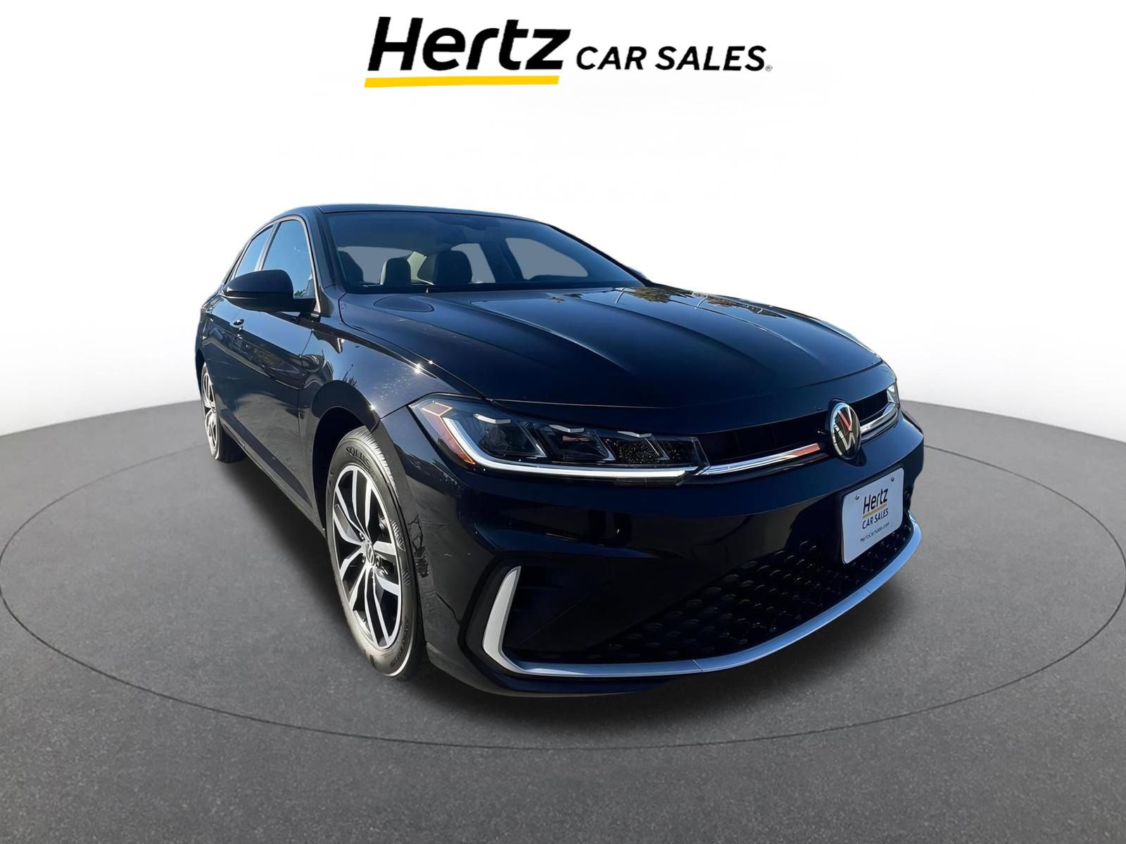 Used 2025 Volkswagen Jetta SE image 1