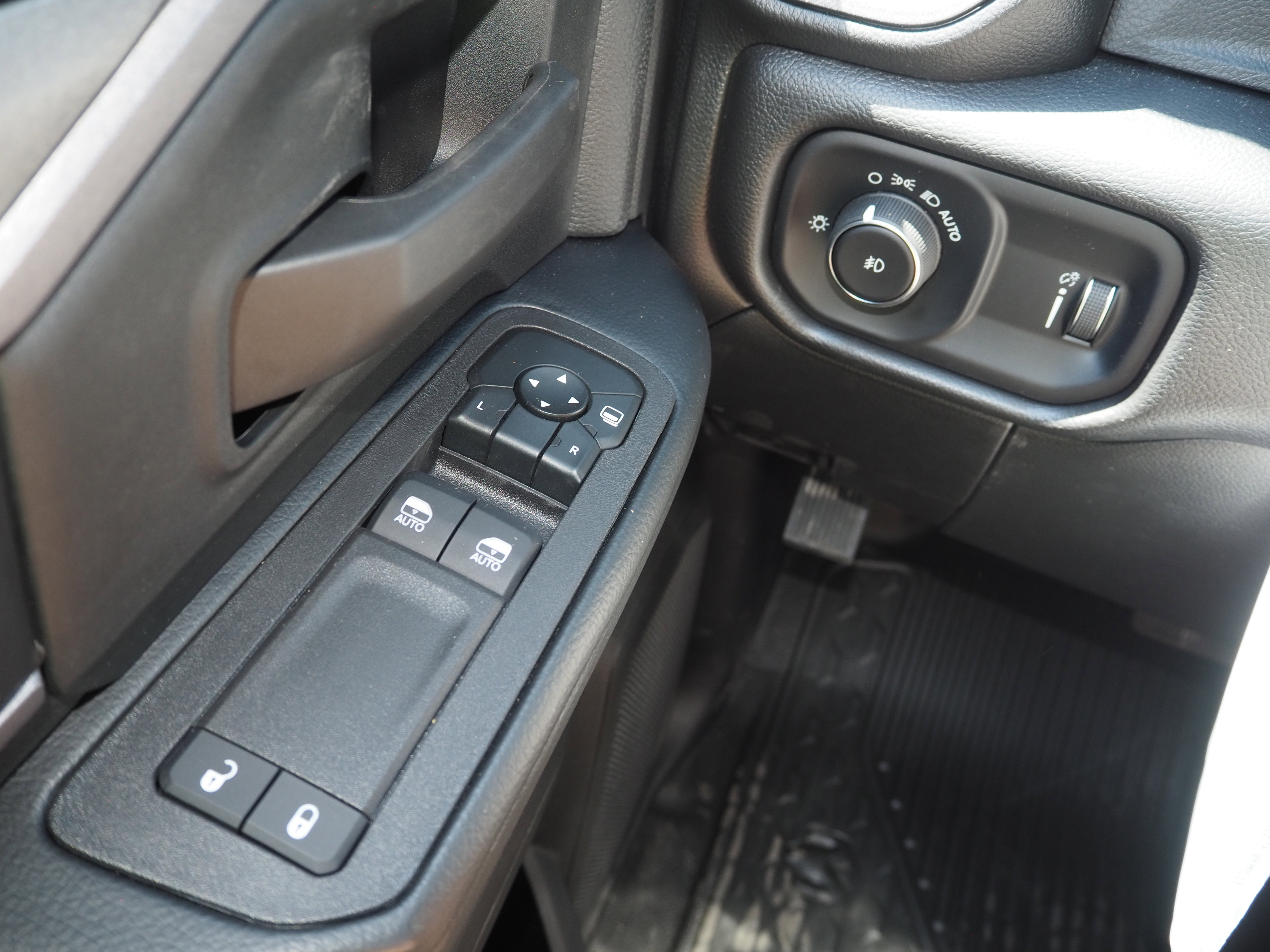 New 2026 RAM 5500 Tradesman image 21