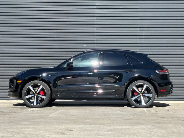 Certified 2026 Porsche Macan S AWD/4WD image 2
