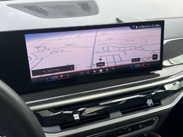 Certified 2025 BMW X6 M60i w/ Dynamic Handling Package AWD/4WD image 33