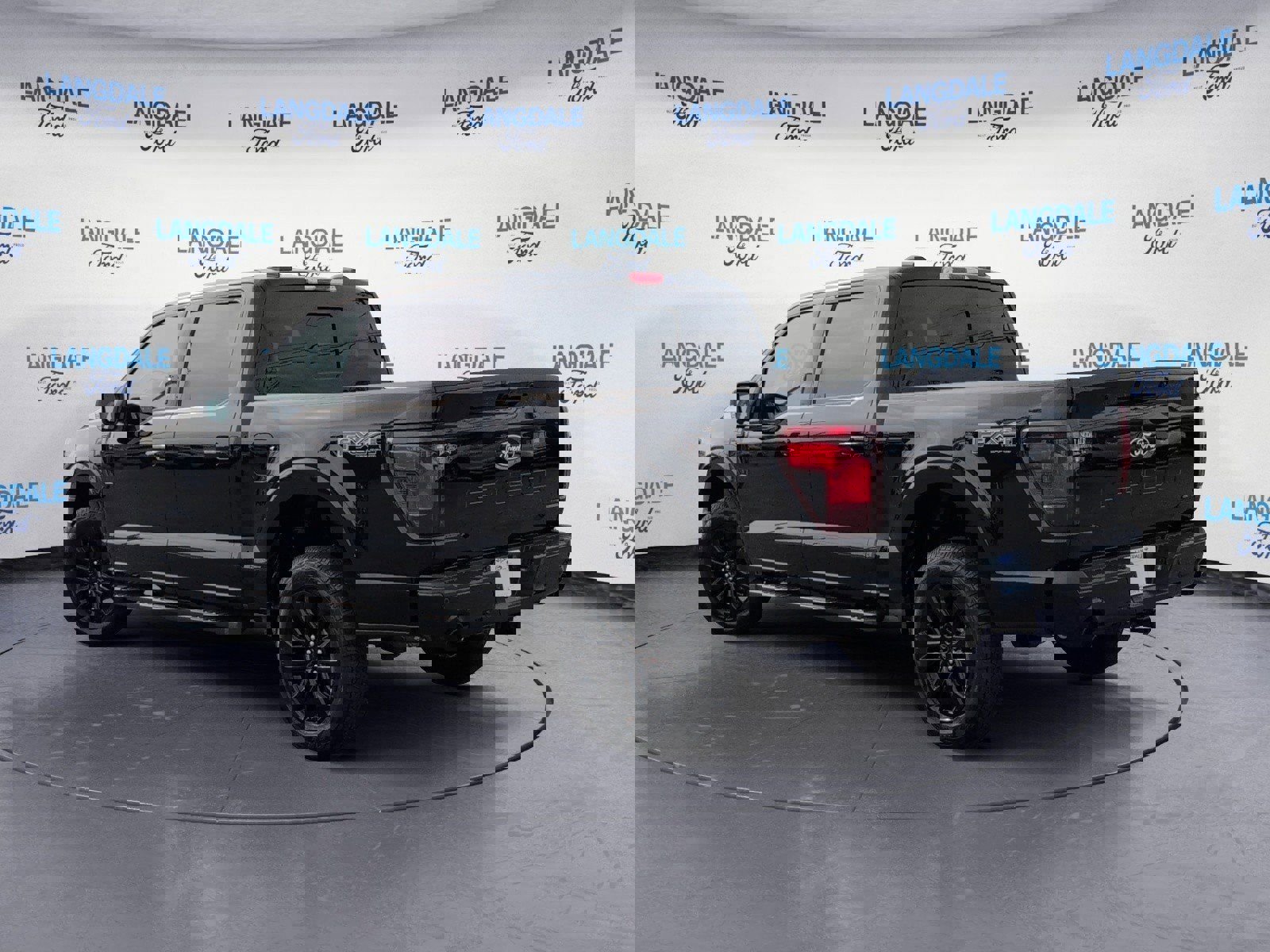 New 2026 Ford F150 XLT w/ Equipment Group 302A MID image 9