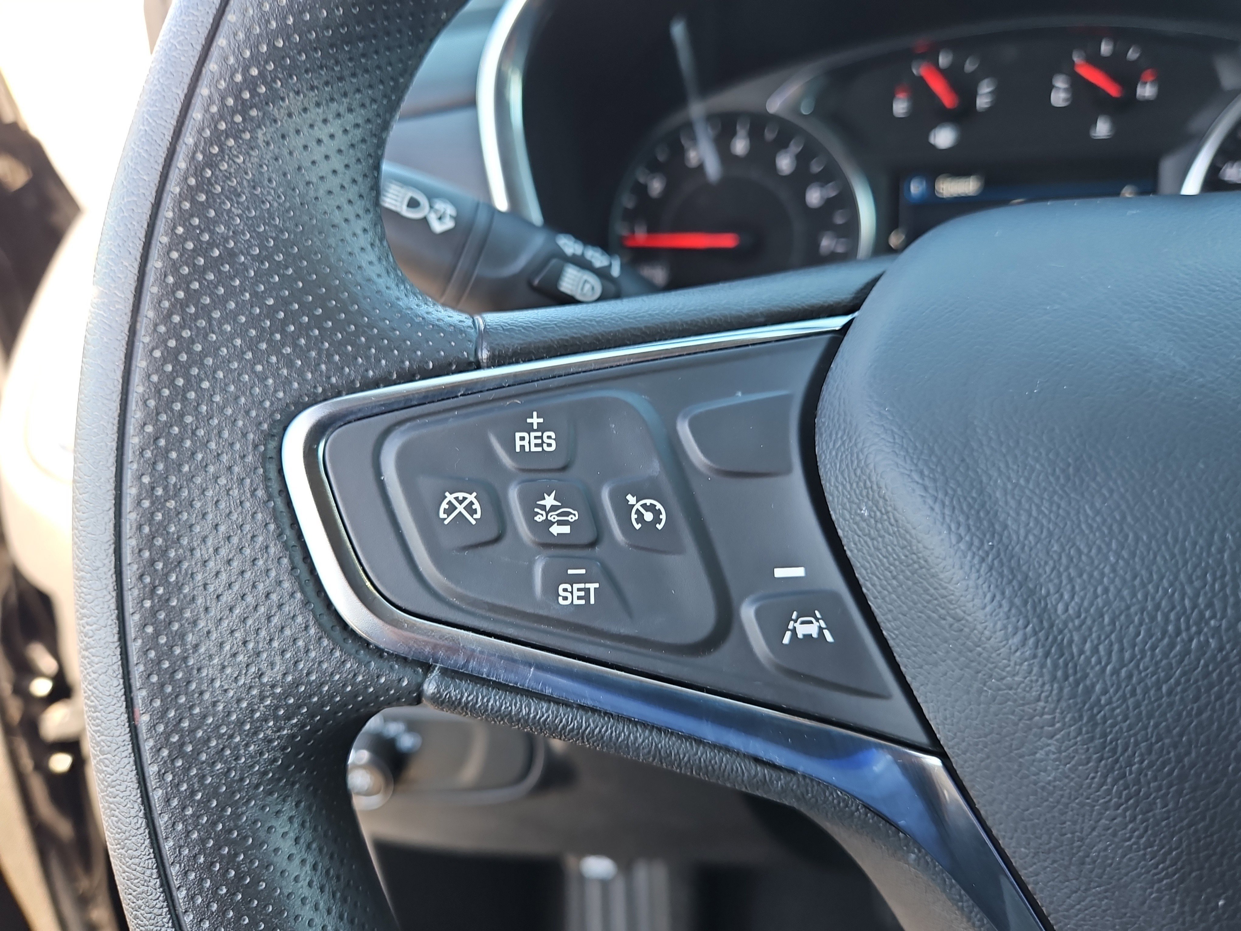 Used 2024 Chevrolet Equinox LT FWD image 21