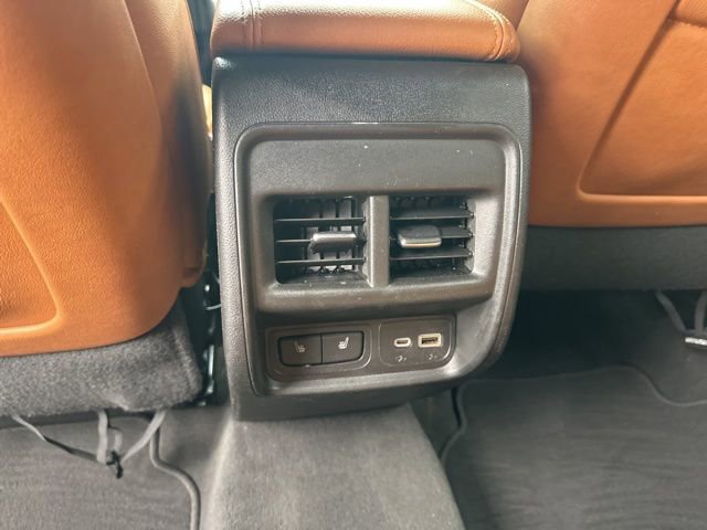 Used 2021 Cadillac XT4 Premium Luxury image 22