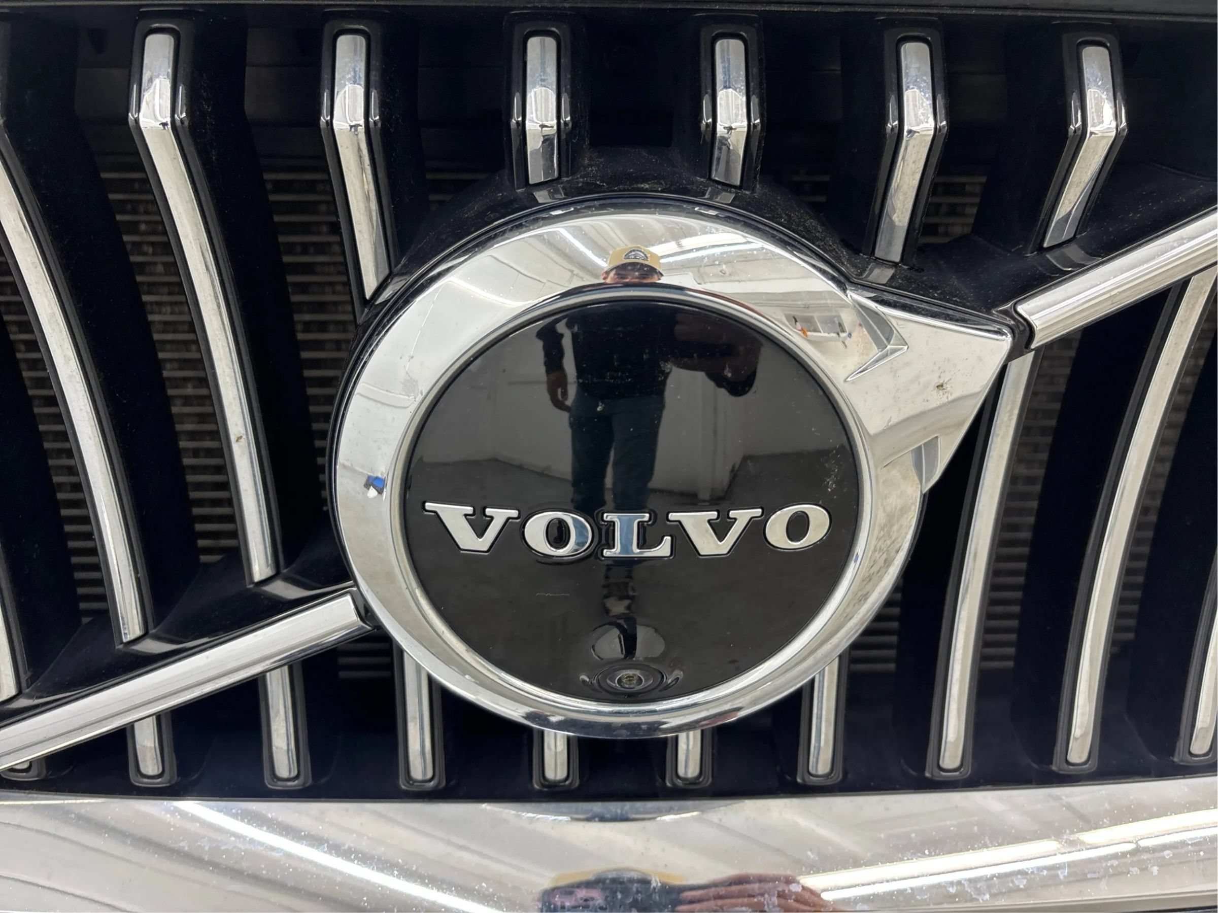 Used 2022 Volvo XC90 T6 Momentum w/ Advanced Package AWD/4WD image 34