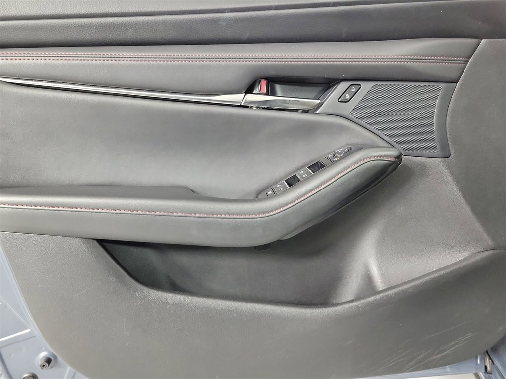 Used 2024 MAZDA MAZDA3 s image 17