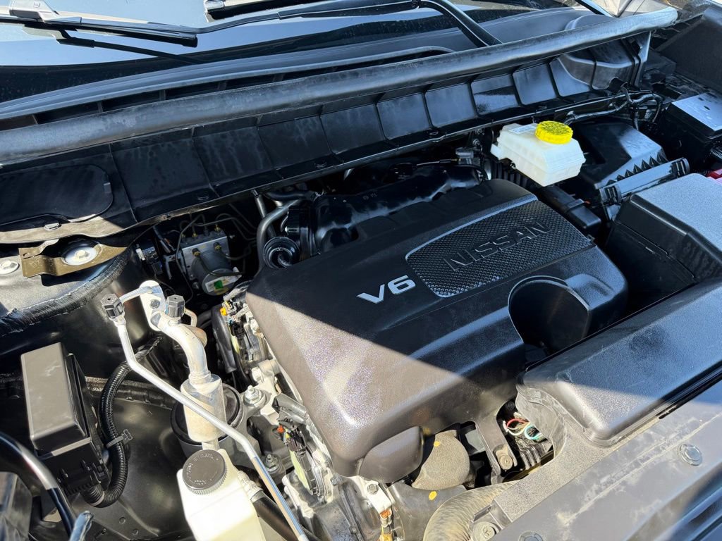 Used 2023 Nissan Pathfinder SL w/ Black Appearance Package FWD image 40