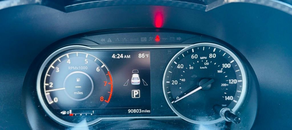 Used 2020 Nissan Versa SV image 16