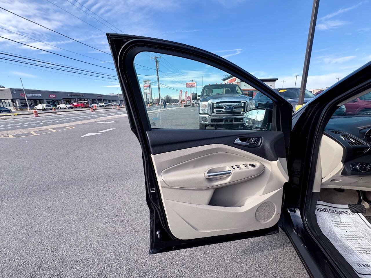 Used 2014 Ford Escape Titanium w/ Equipment Group 401A AWD/4WD image 17