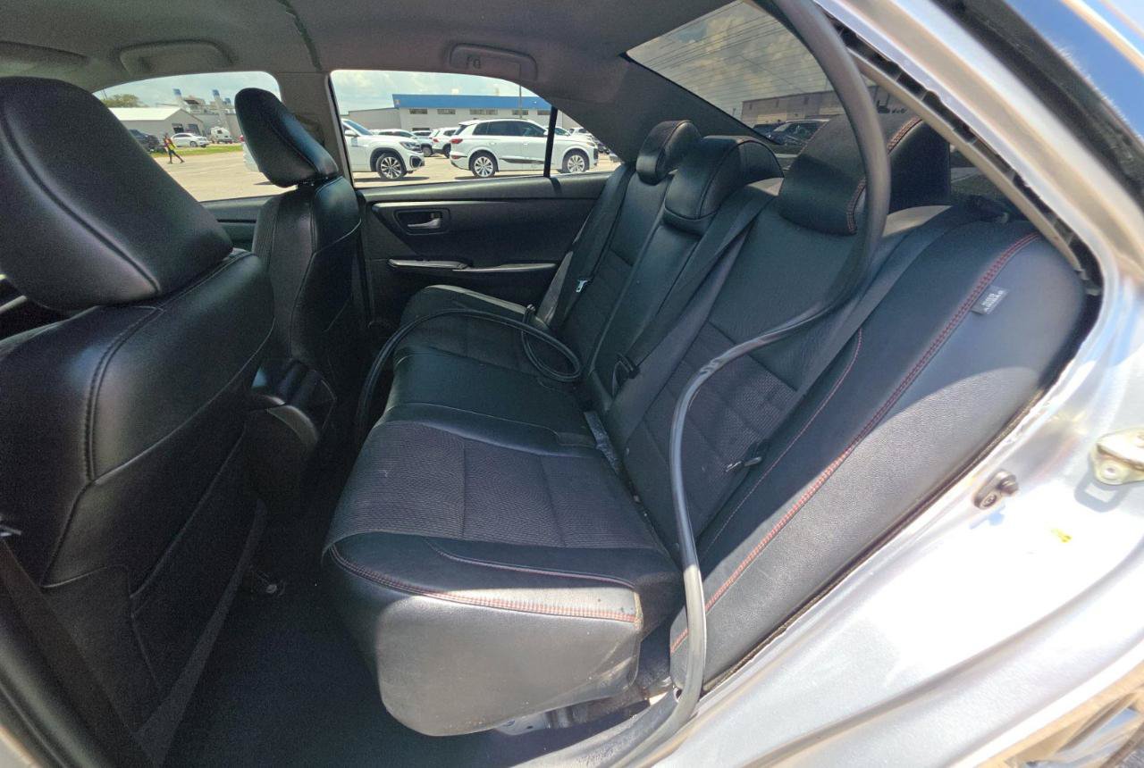 Used 2017 Toyota Camry SE FWD image 10