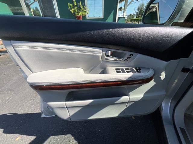 Used 2004 Lexus RX 330 AWD image 7