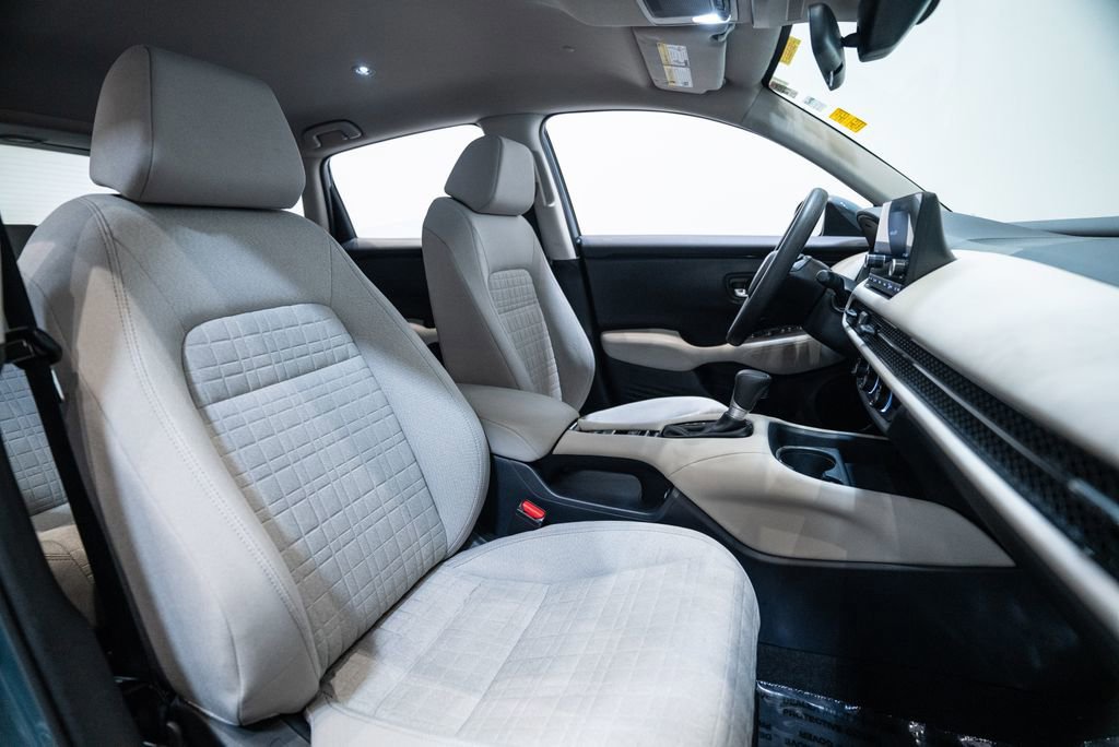 Used 2023 Honda HR-V LX image 15