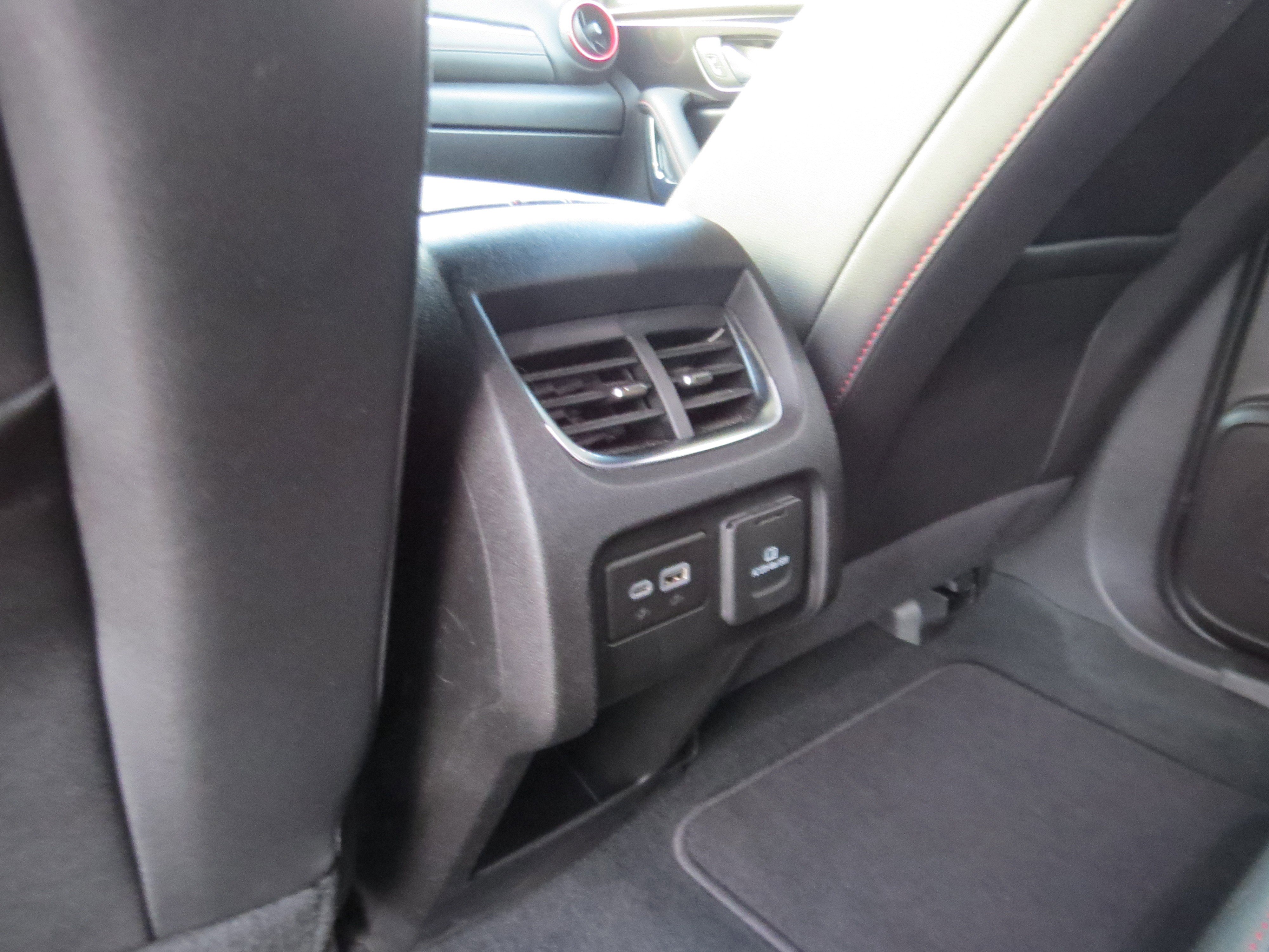 Used 2024 Chevrolet Blazer RS w/ Enhanced Convenience Package image 12