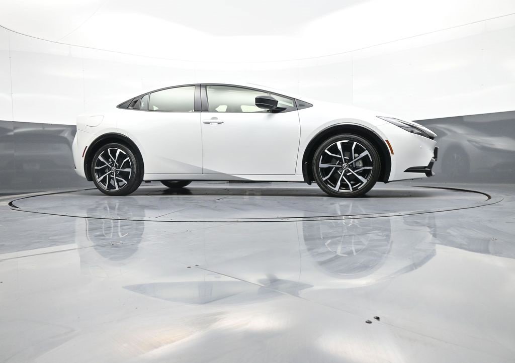 Used 2024 Toyota Prius Prime image 28