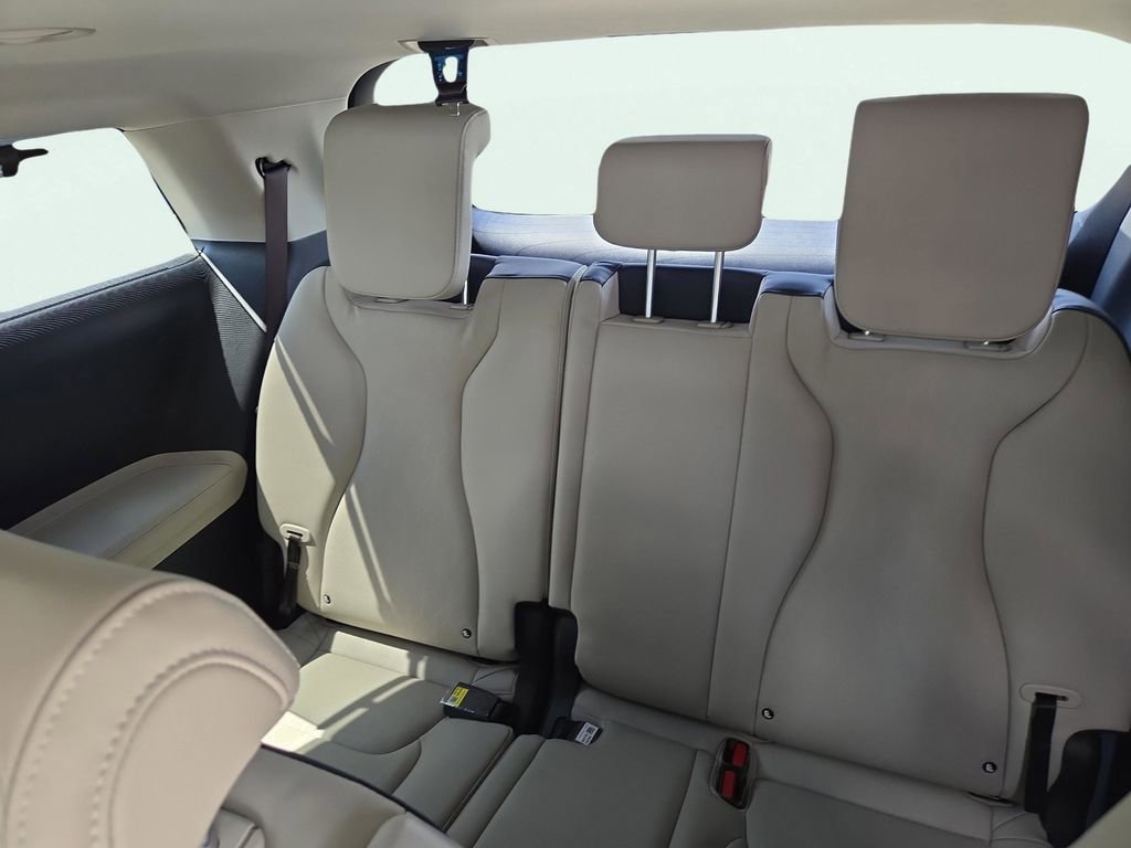New 2026 Kia Carnival SX w/ SX Dark Edition Package image 21