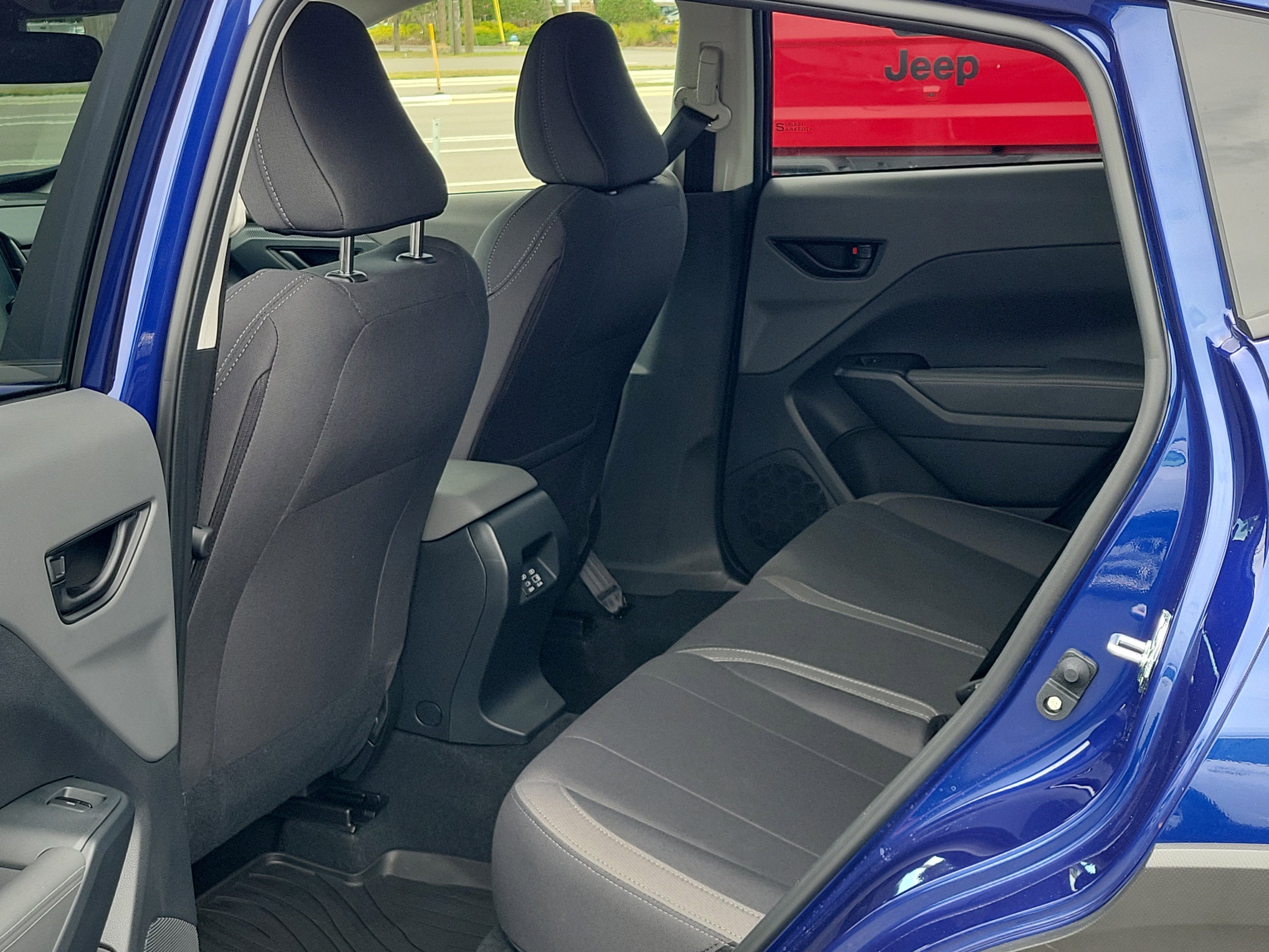 Certified 2025 Subaru Crosstrek 2.0i Premium AWD/4WD image 14