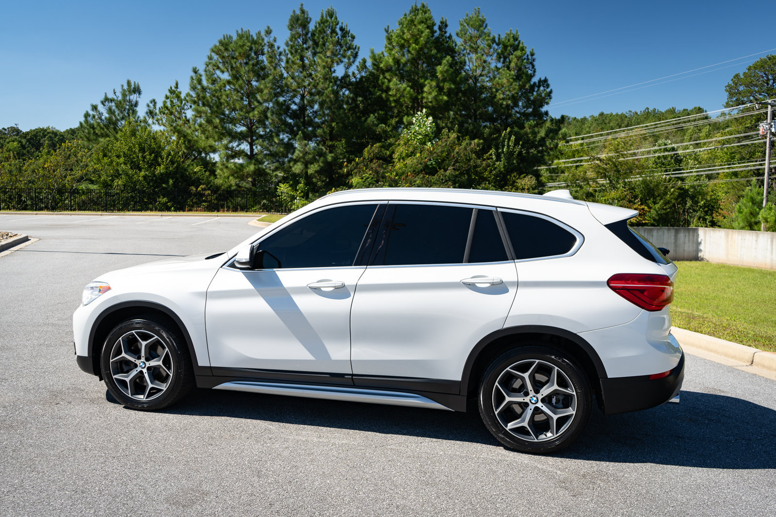 Used 2019 BMW X1 xDrive28i w/ Convenience Package AWD/4WD image 7