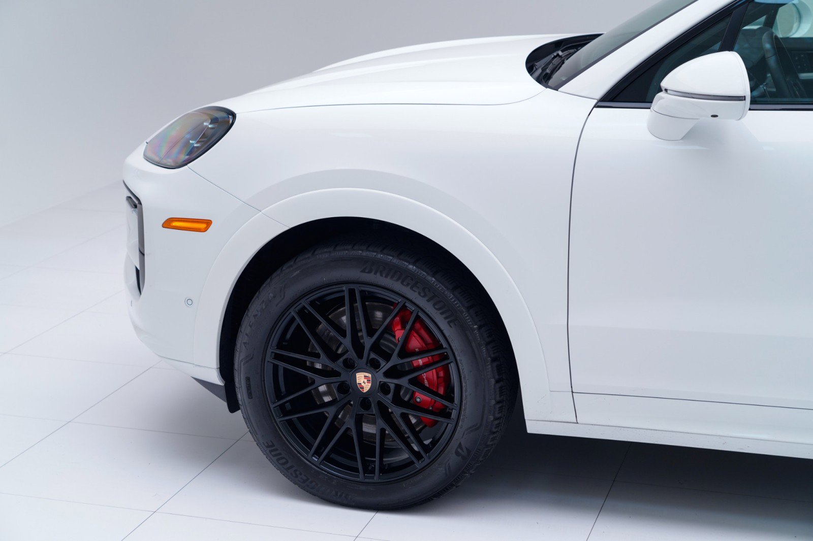 Used 2025 Porsche Cayenne S image 11