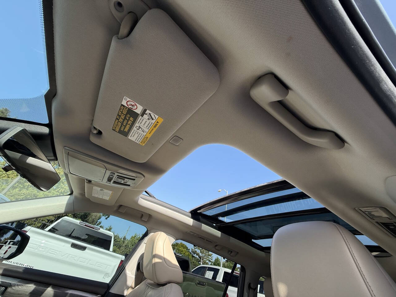 Used 2021 Toyota Highlander Platinum AWD/4WD image 32
