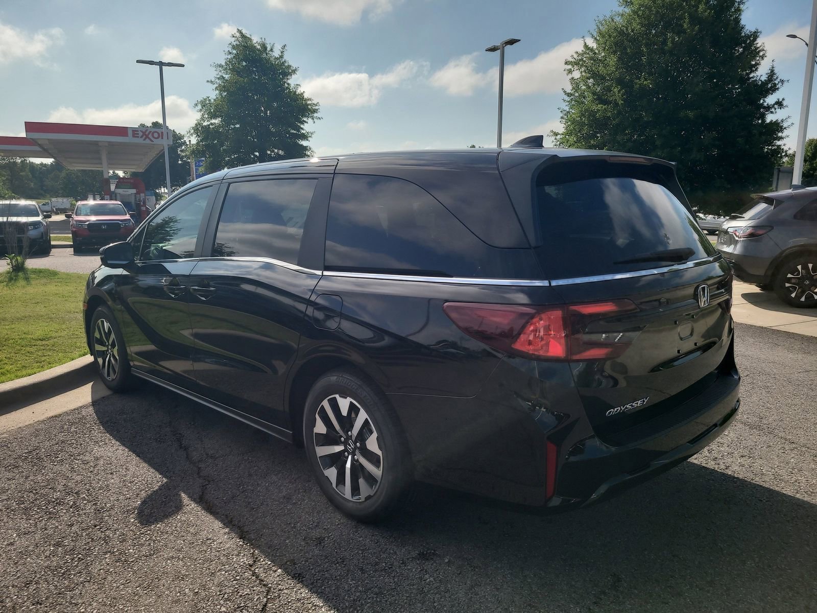 New 2026 Honda Odyssey EX-L image 4