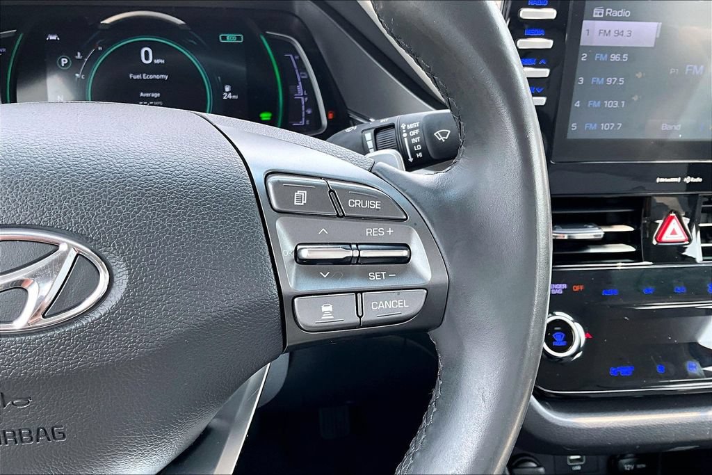 Used 2020 Hyundai Ioniq SEL FWD image 19
