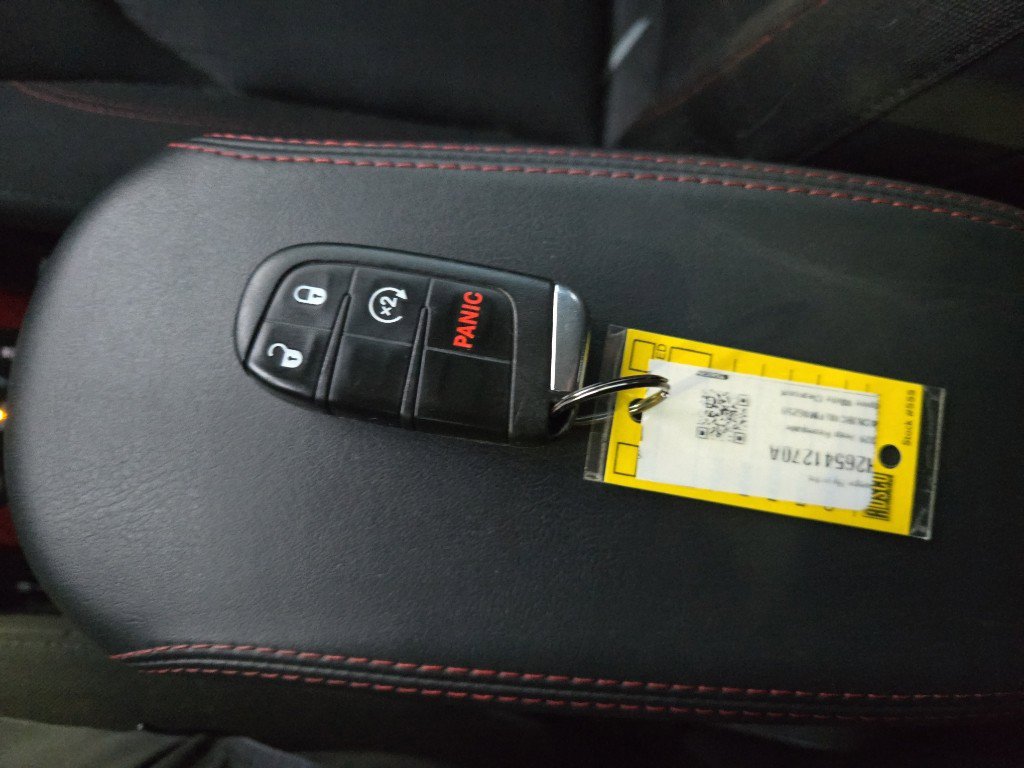 Used 2020 Jeep Renegade Trailhawk w/ Cold Weather Group image 13