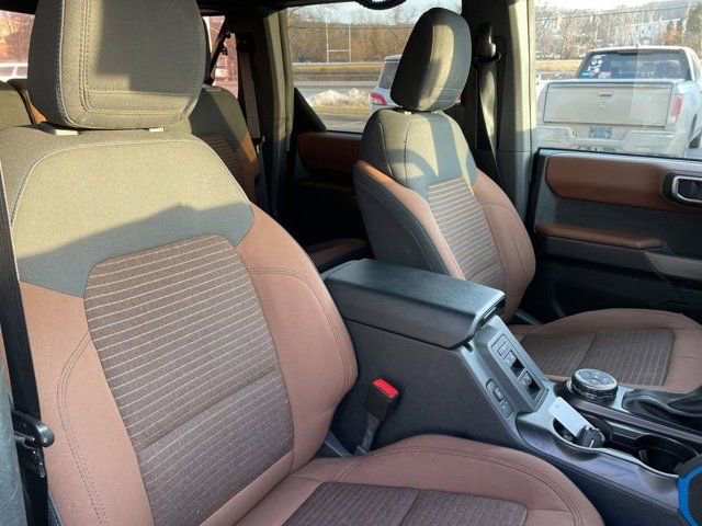 Used 2023 Ford Bronco Outer Banks image 12