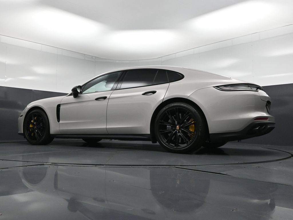 Certified 2022 Porsche Panamera Turbo S w/ Assistance Package AWD/4WD image 28